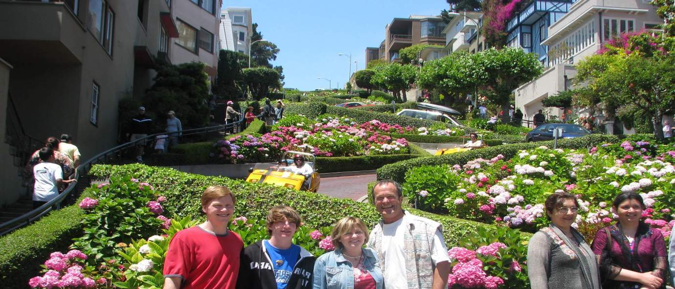 san_francisco_bucket_listof_best_things_to_do_in_the_fun_city_by_the_bay_lombard_street