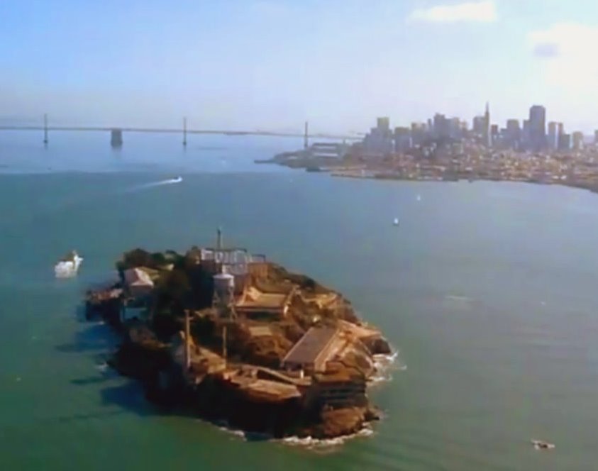 seaplane_flight_over_san_francisco_and_alcatraz