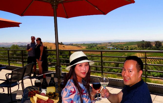 visit-napa-valley-_wineries-private-limo-tour