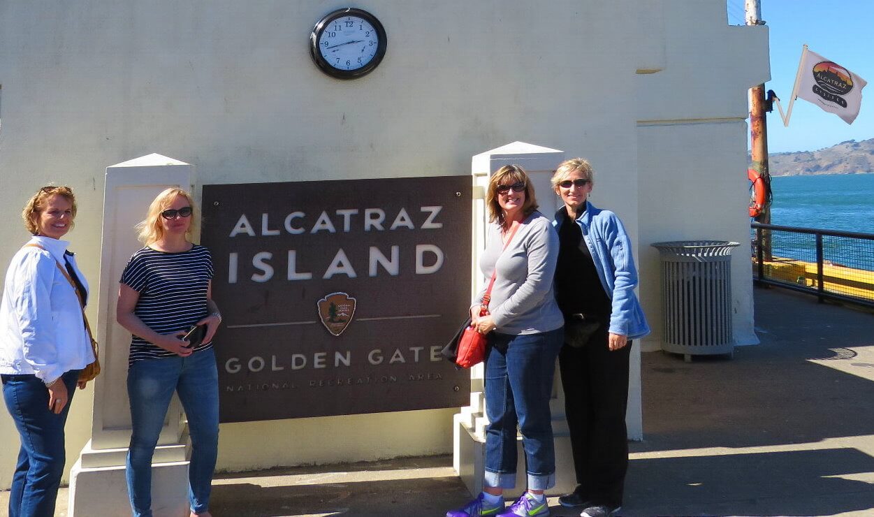 visit_alcatraz_island_prison_and_feery_tickets_included